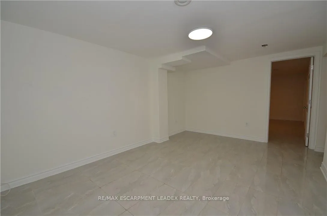 Photo 17 of Unit B, 880 Upper Sherman Avenue, Hamilton, Thorner — HOMEH