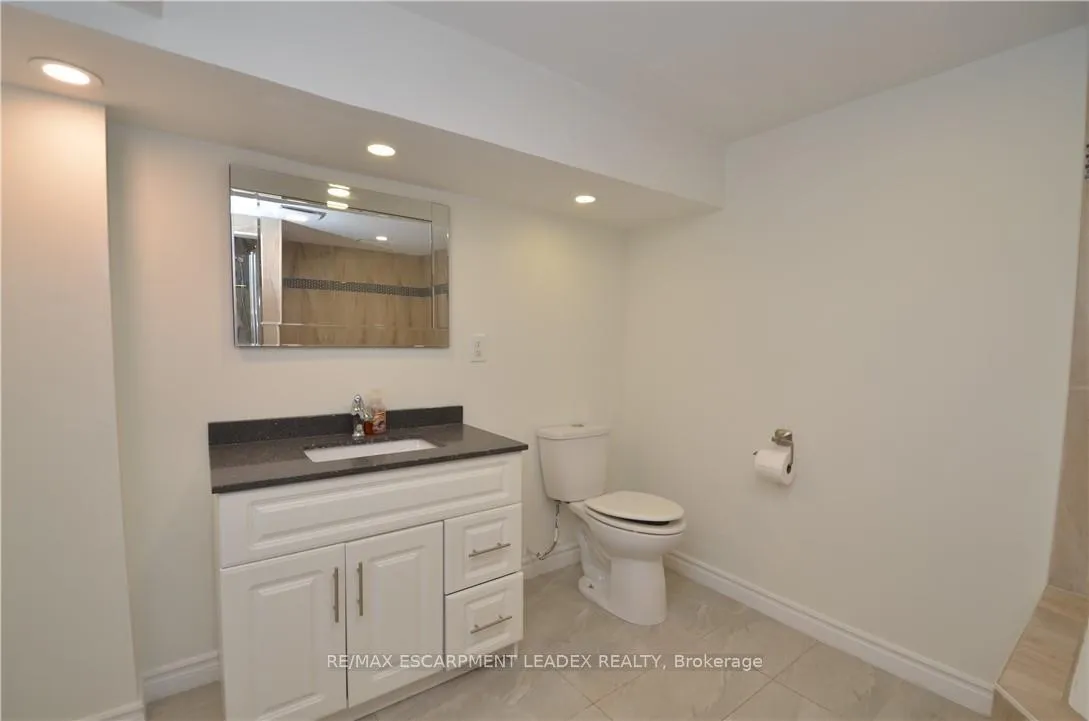 Photo 21 of Unit B, 880 Upper Sherman Avenue, Hamilton, Thorner — HOMEH
