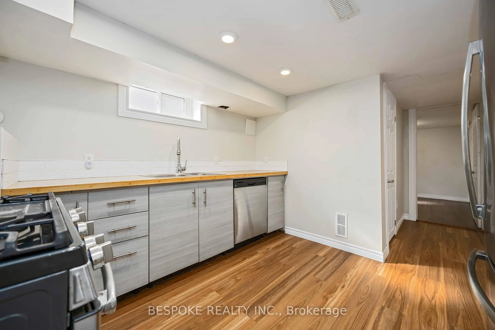 Photo 5 of Unit Lower, 300 Cadillac Avenue S, Oshawa, Central — HOMEH