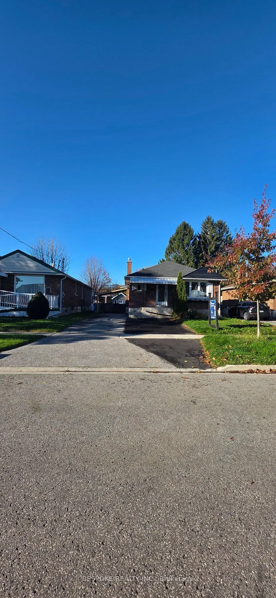 Photo 15 of Unit Lower, 300 Cadillac Avenue S, Oshawa, Central — HOMEH