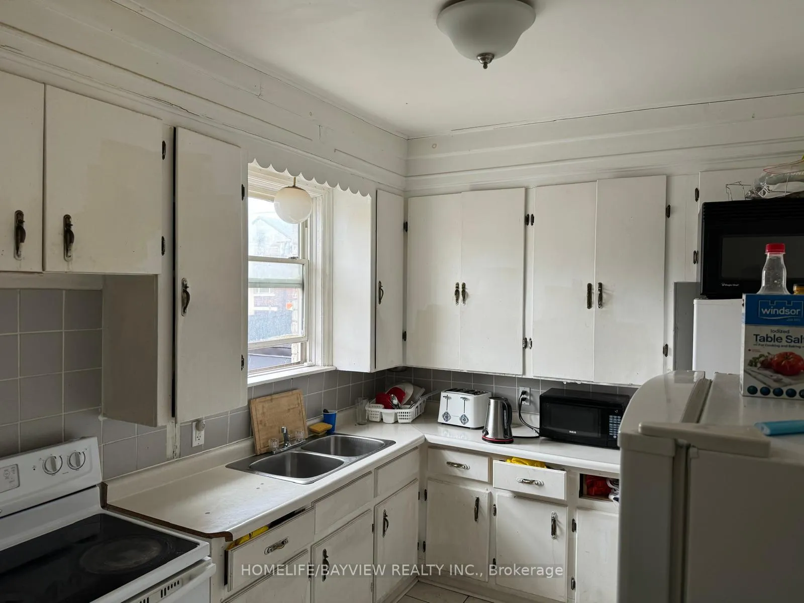 Photo 17 of 745 Barton Street E, Hamilton, Stipley — HOMEH