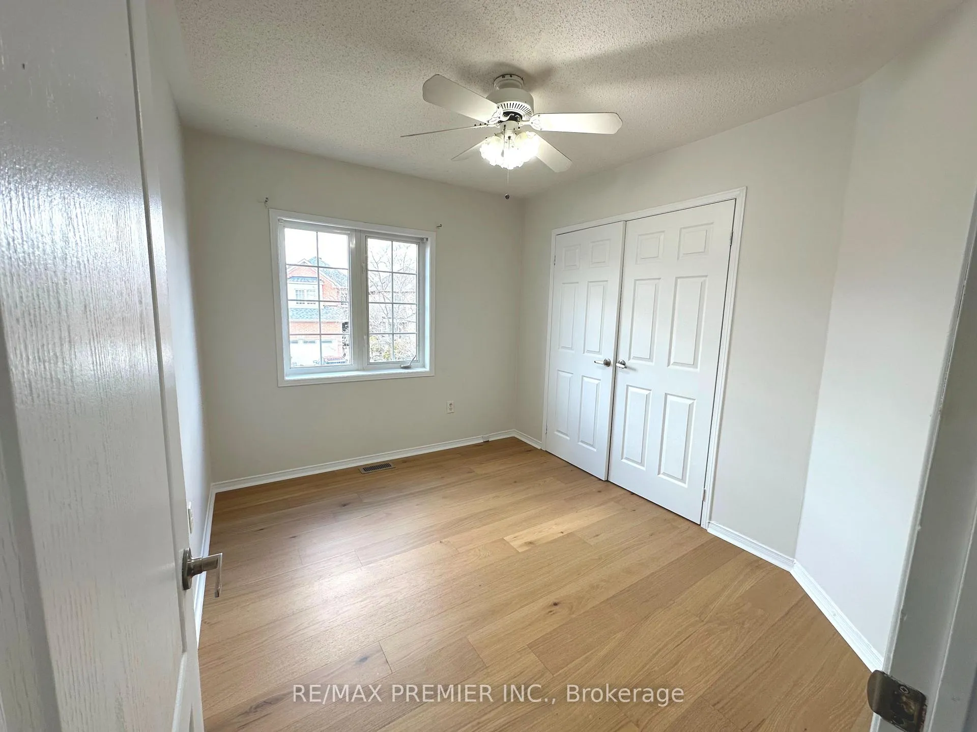 Photo 16 of Unit Main & 2nd, 29 Ewart Street, Caledon, Bolton North — HOMEH