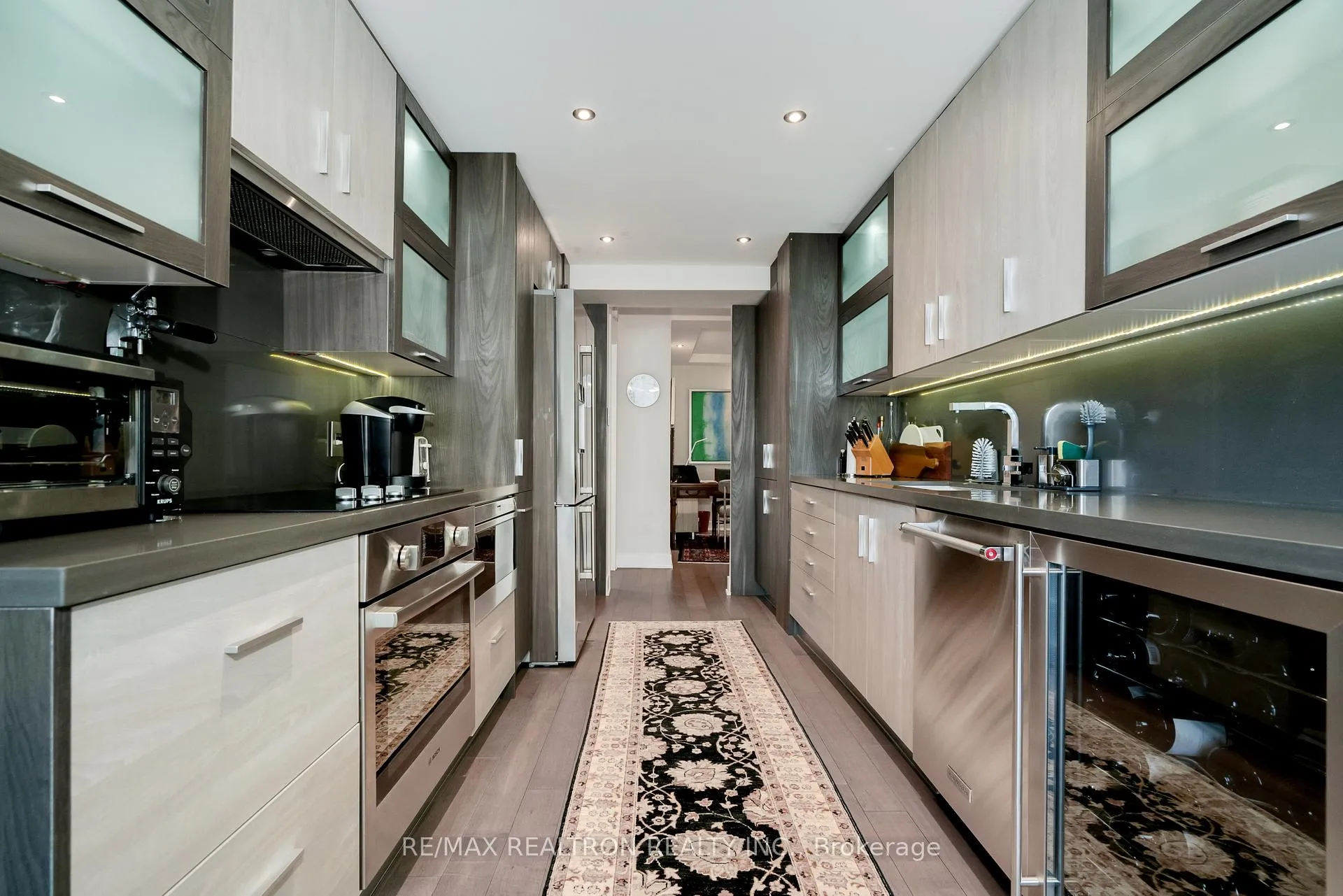 Photo 4 of Unit 420, 3800 Yonge Street, Toronto, Bedford Park-Nortown — HOMEH