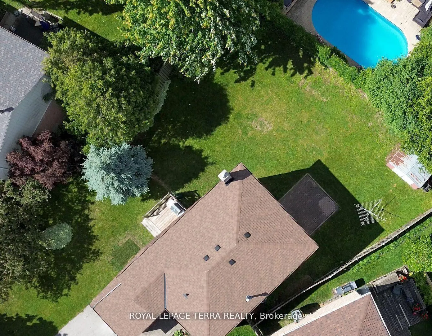 Photo 4 of 26 Vanessa Place, Whitby, Blue Grass Meadows — HOMEH