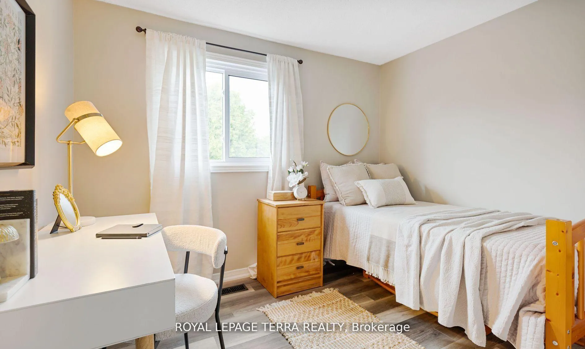 Photo 6 of 26 Vanessa Place, Whitby, Blue Grass Meadows — HOMEH