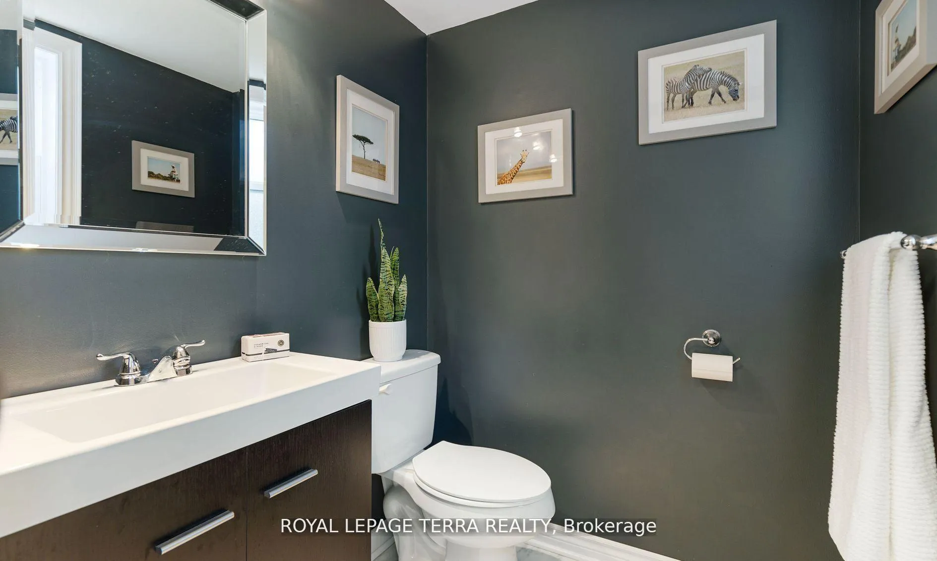 Photo 7 of 26 Vanessa Place, Whitby, Blue Grass Meadows — HOMEH