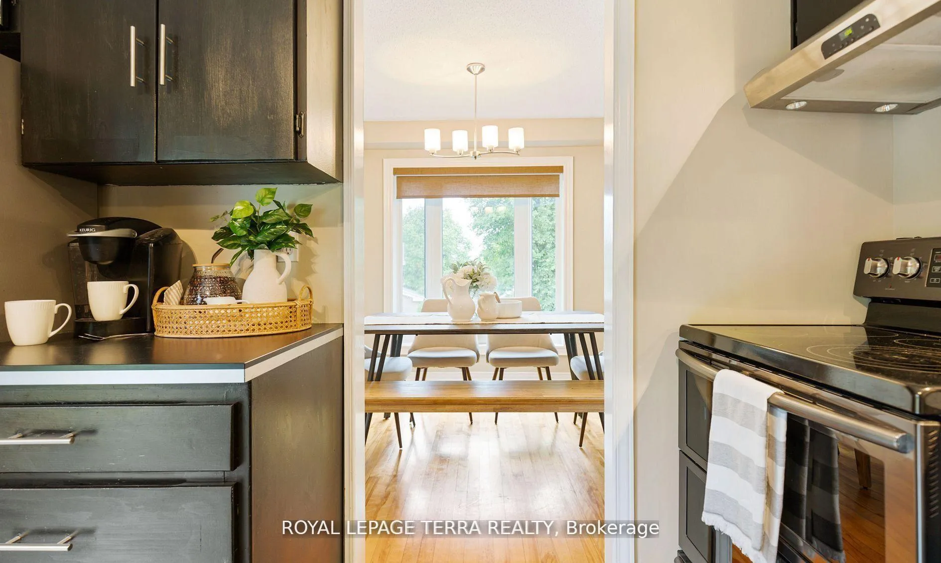 Photo 8 of 26 Vanessa Place, Whitby, Blue Grass Meadows — HOMEH