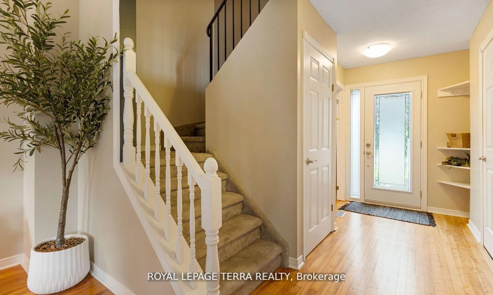 Photo 13 of 26 Vanessa Place, Whitby, Blue Grass Meadows — HOMEH