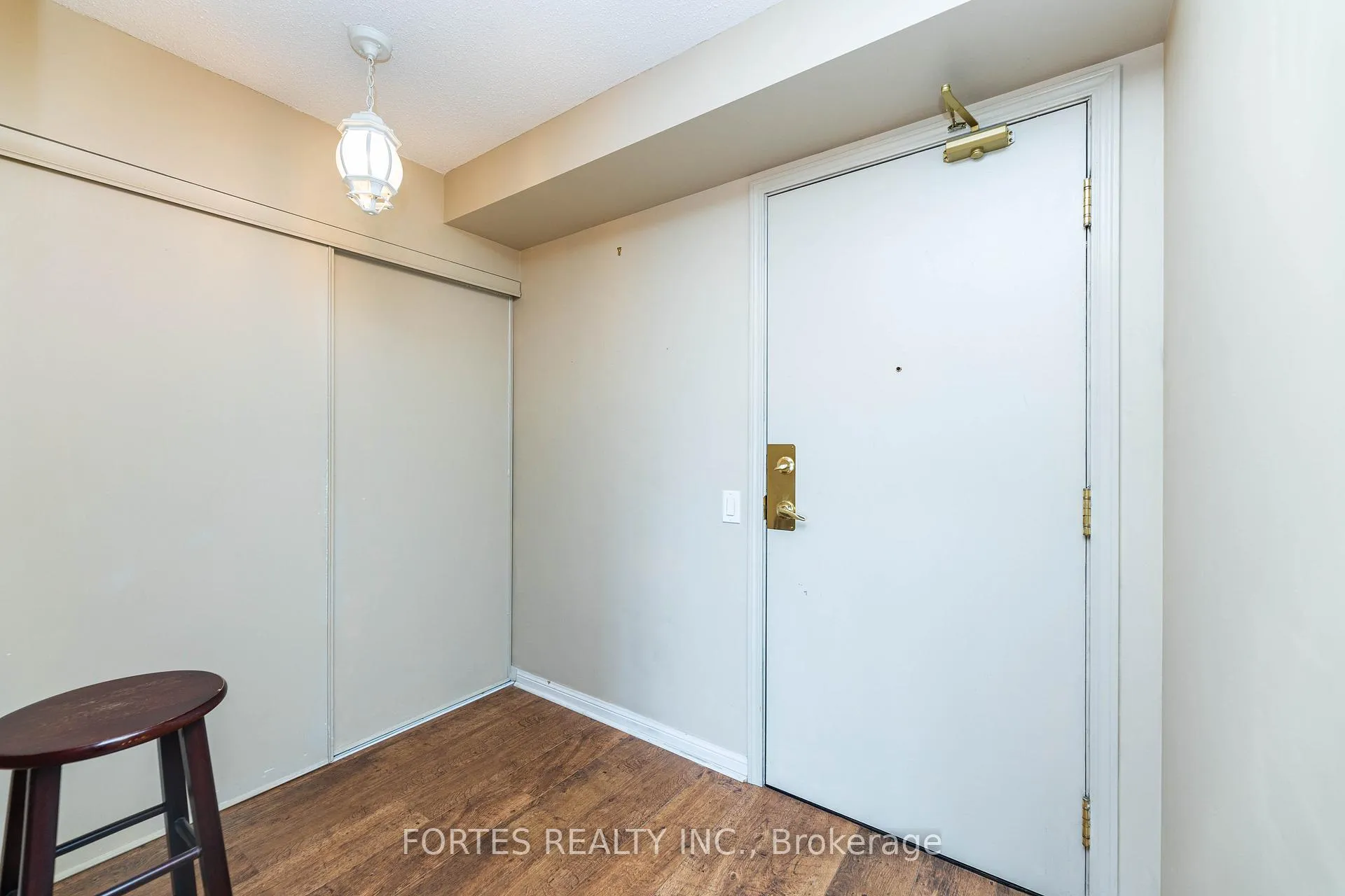Photo 8 of Unit 404, 650 Lawrence Avenue W, Toronto, Englemount-Lawrence — HOMEH
