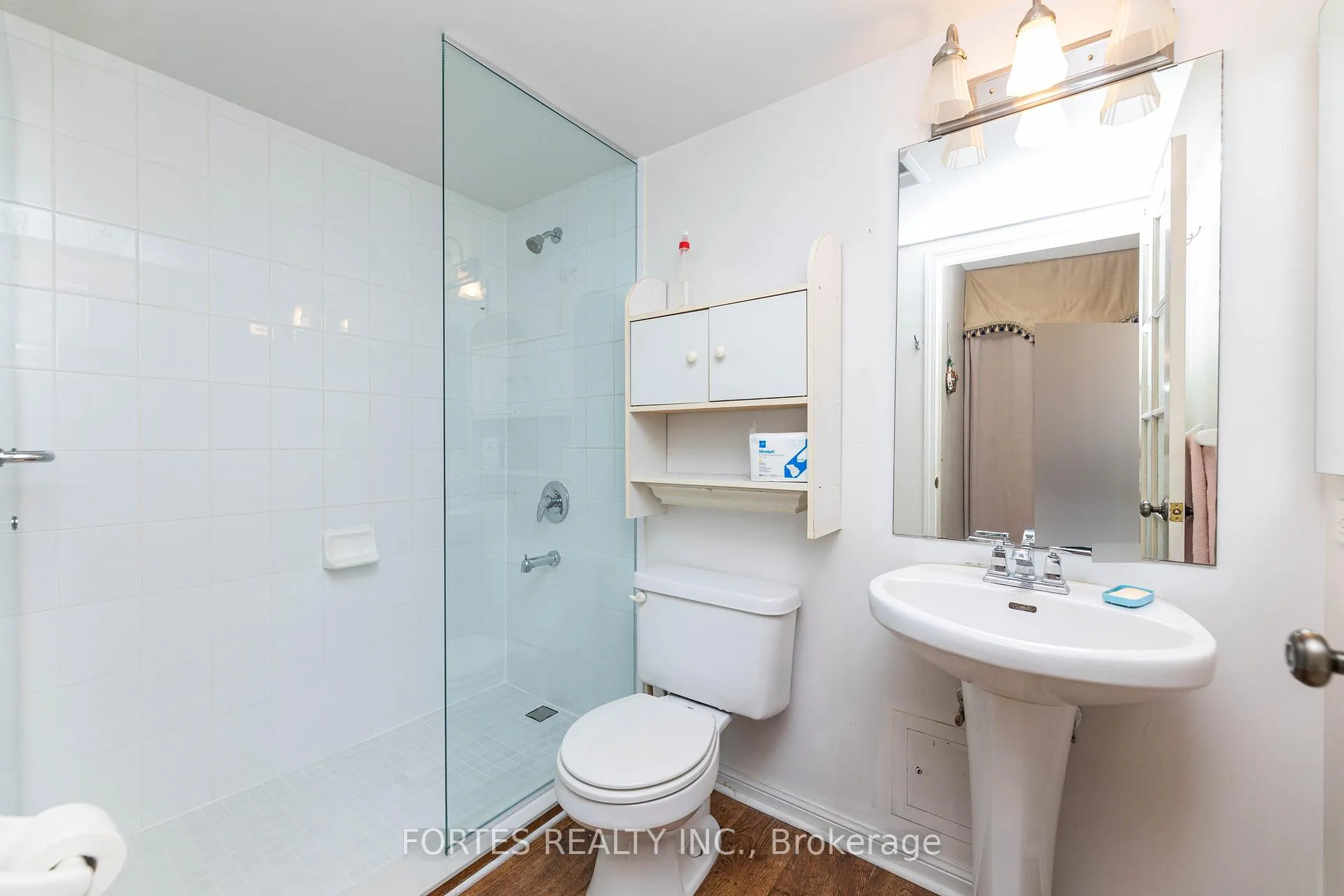 Photo 19 of Unit 404, 650 Lawrence Avenue W, Toronto, Englemount-Lawrence — HOMEH