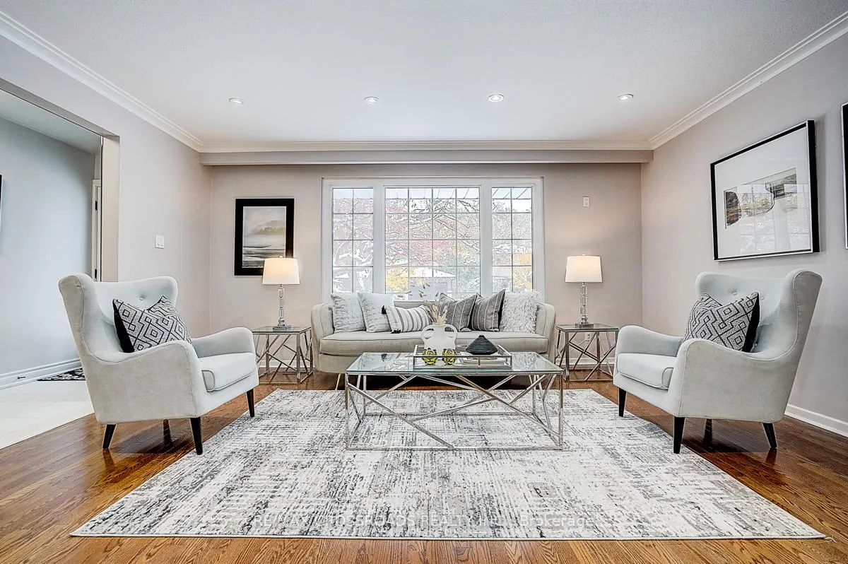 Photo 9 of 78 Fred Varley Drive, Markham, Unionville — HOMEH