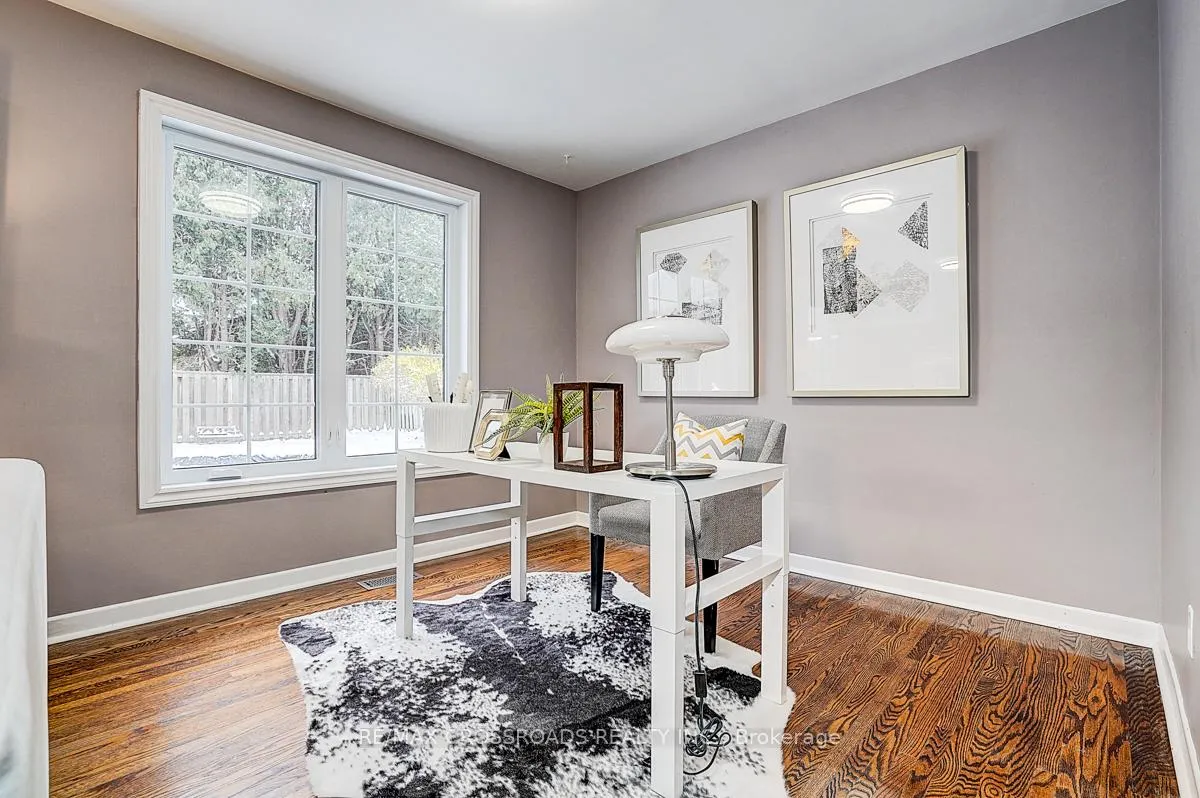 Photo 21 of 78 Fred Varley Drive, Markham, Unionville — HOMEH