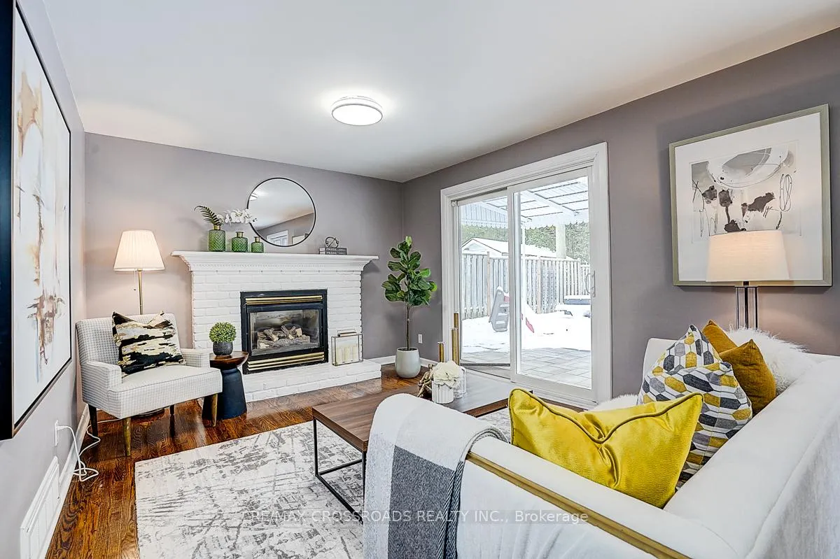 Photo 24 of 78 Fred Varley Drive, Markham, Unionville — HOMEH