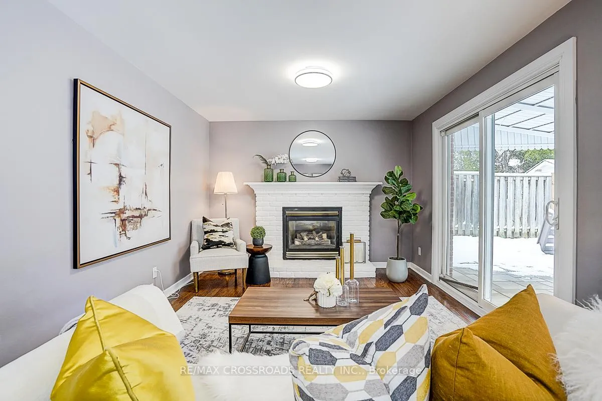Photo 25 of 78 Fred Varley Drive, Markham, Unionville — HOMEH