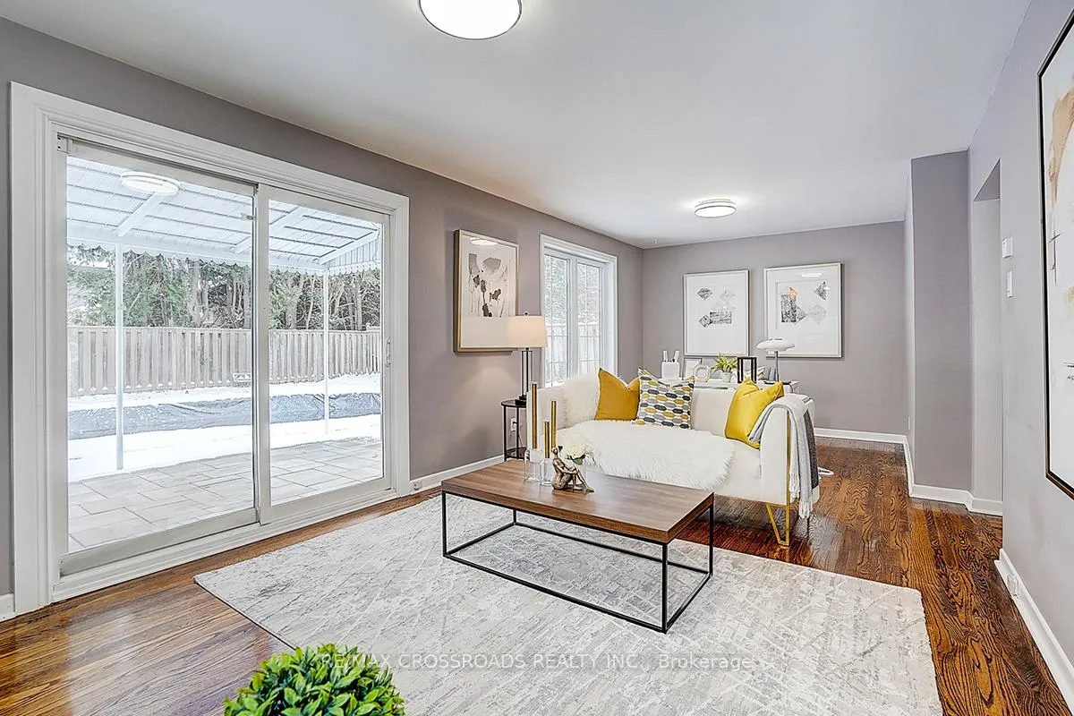 Photo 28 of 78 Fred Varley Drive, Markham, Unionville — HOMEH