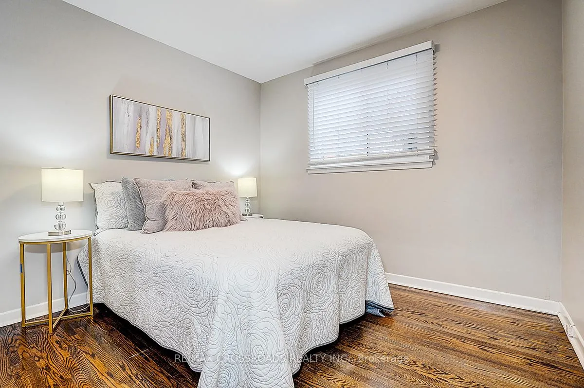 Photo 30 of 78 Fred Varley Drive, Markham, Unionville — HOMEH