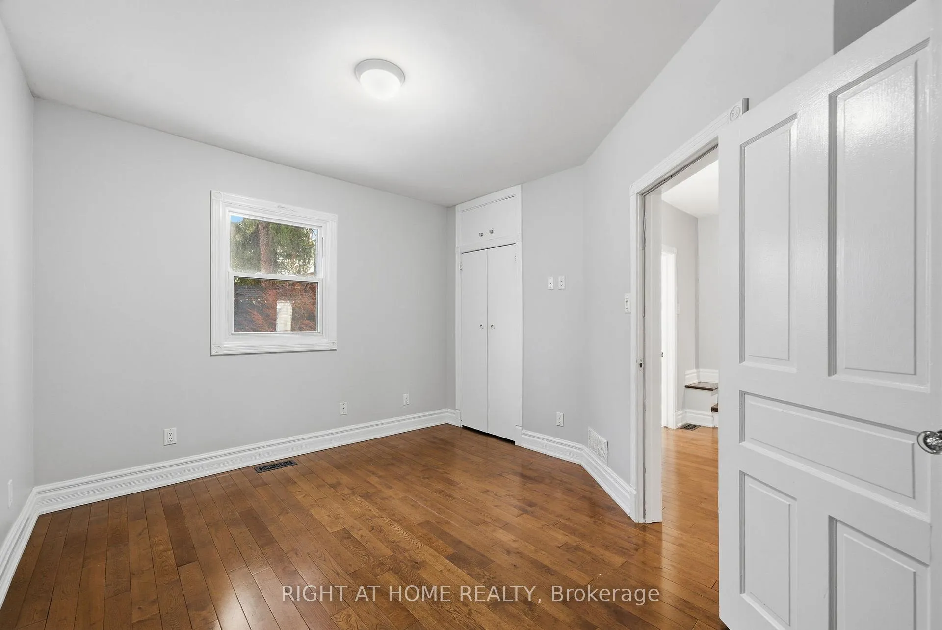 Photo 14 of 1414 Simcoe Street N, Oshawa, Samac — HOMEH