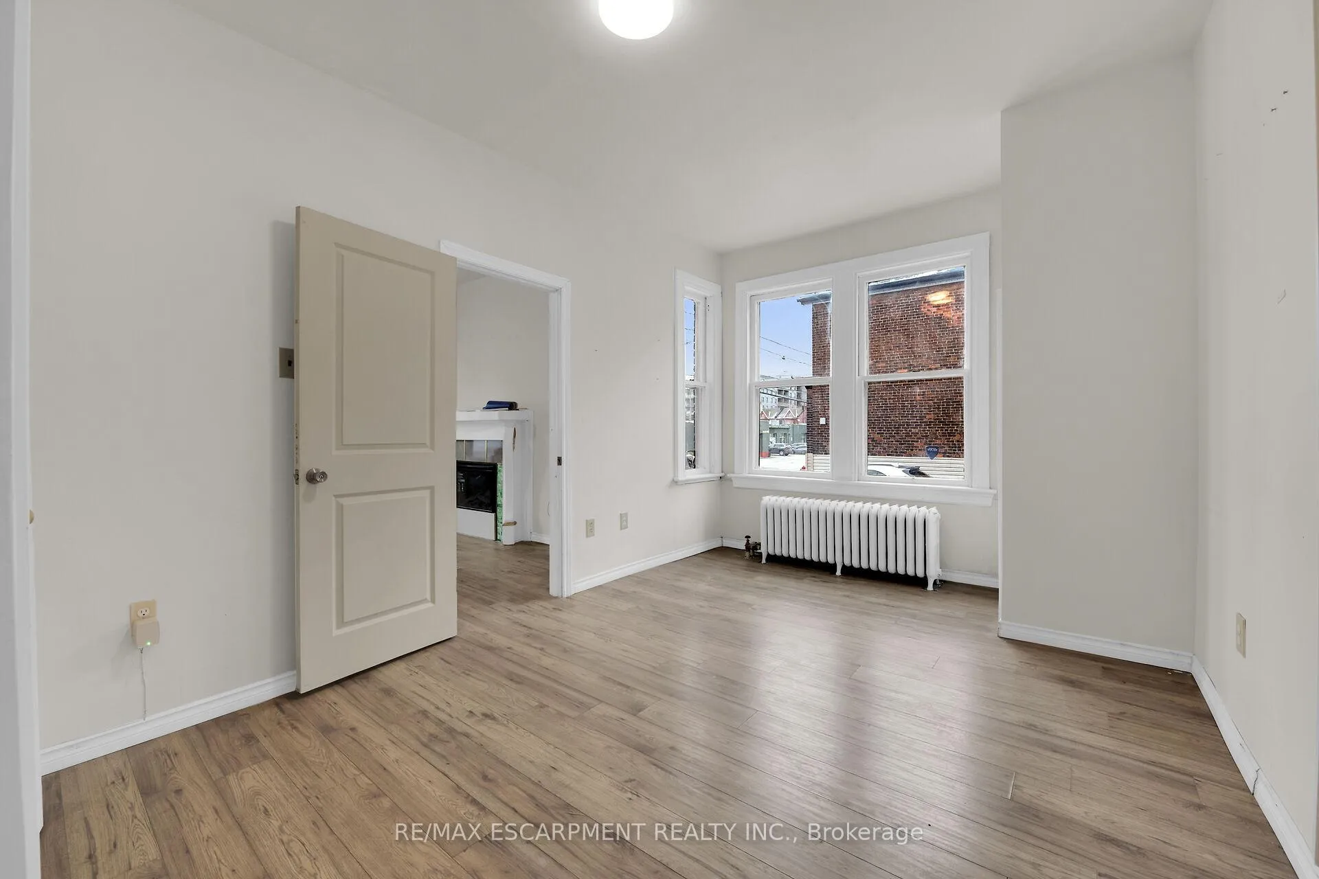 Photo 9 of 59 Cannon Street W, Hamilton, Strathcona — HOMEH