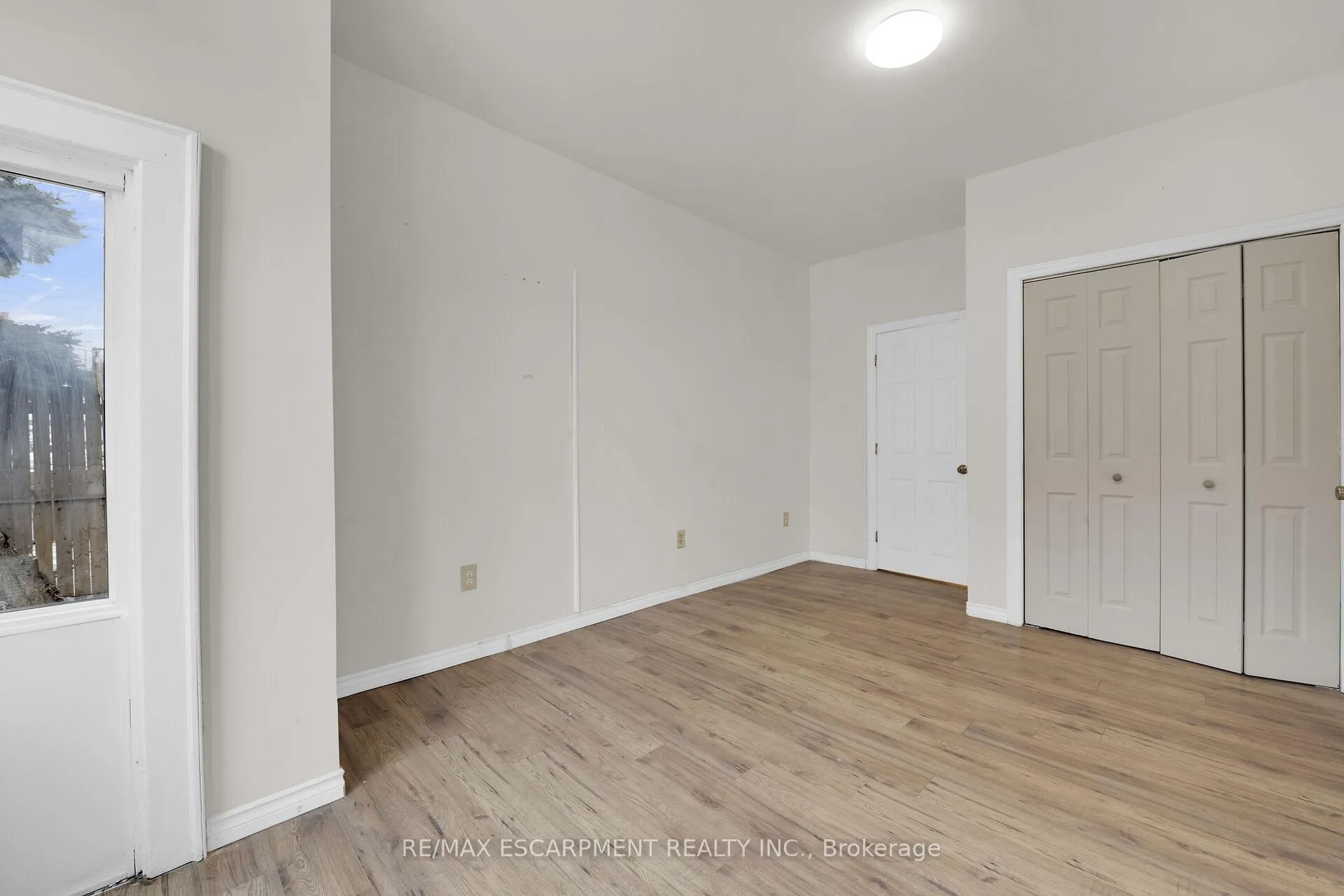 Photo 10 of 59 Cannon Street W, Hamilton, Strathcona — HOMEH