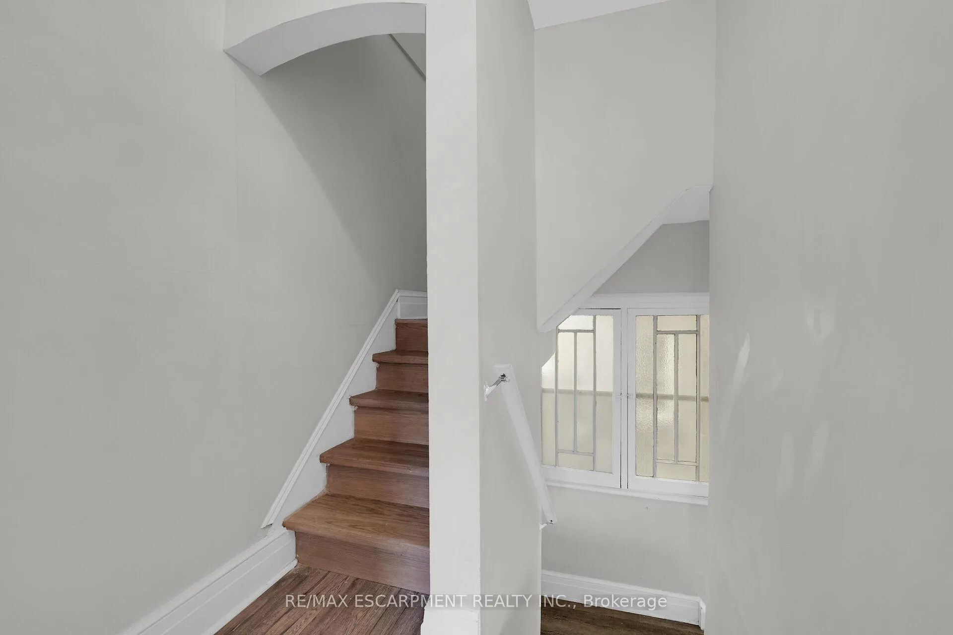 Photo 23 of 59 Cannon Street W, Hamilton, Strathcona — HOMEH