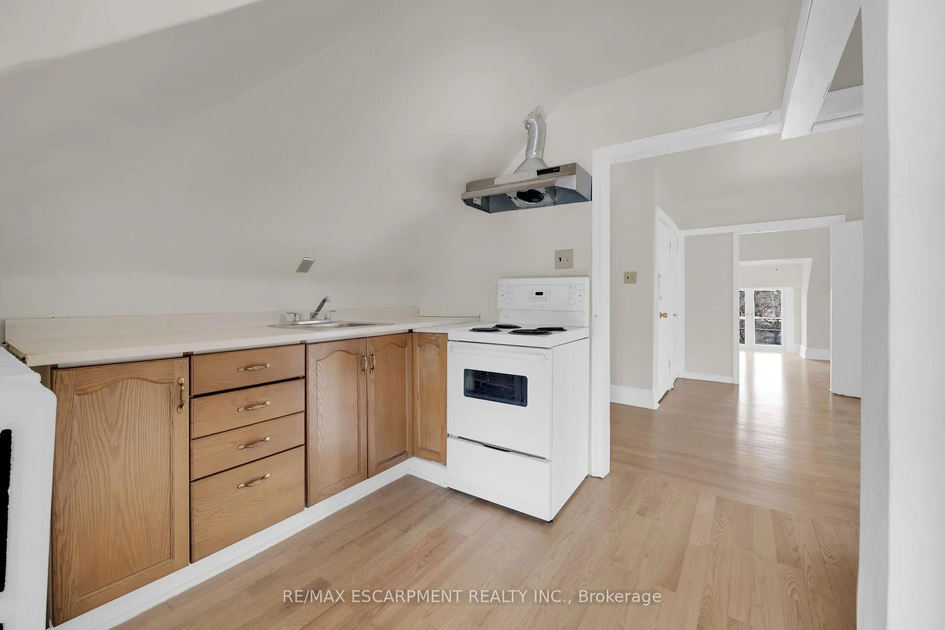 Photo 29 of 59 Cannon Street W, Hamilton, Strathcona — HOMEH