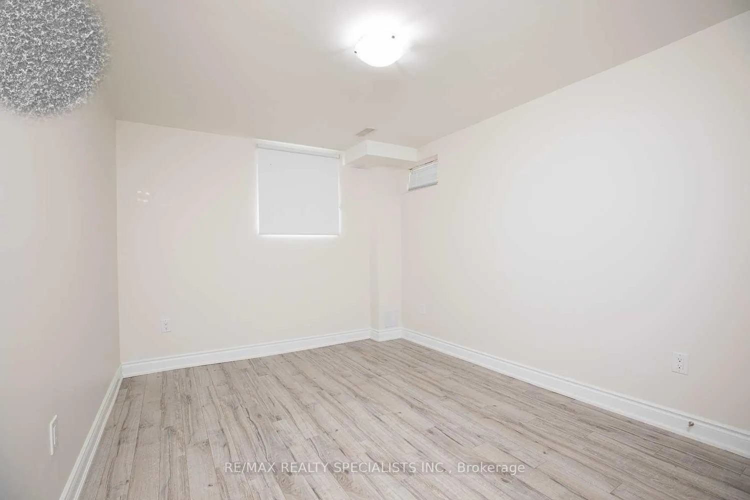 Photo 6 of Unit BASEMENT UNIT, 42 Rising HIll Ridge, Brampton, Bram West — HOMEH