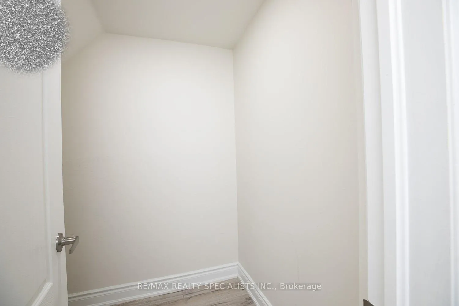 Photo 9 of Unit BASEMENT UNIT, 42 Rising HIll Ridge, Brampton, Bram West — HOMEH