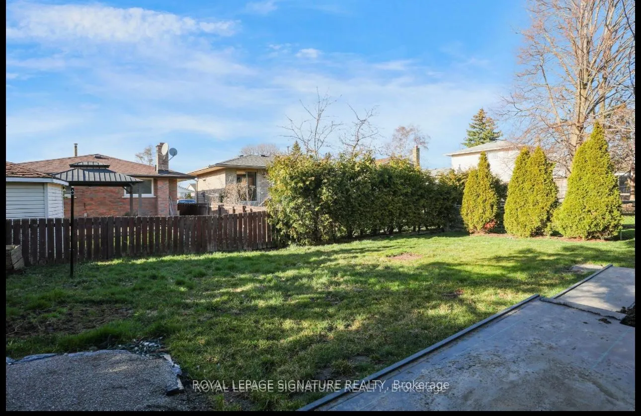 Photo 28 of 1506 Queen's Boulevard, Kitchener — HOMEH