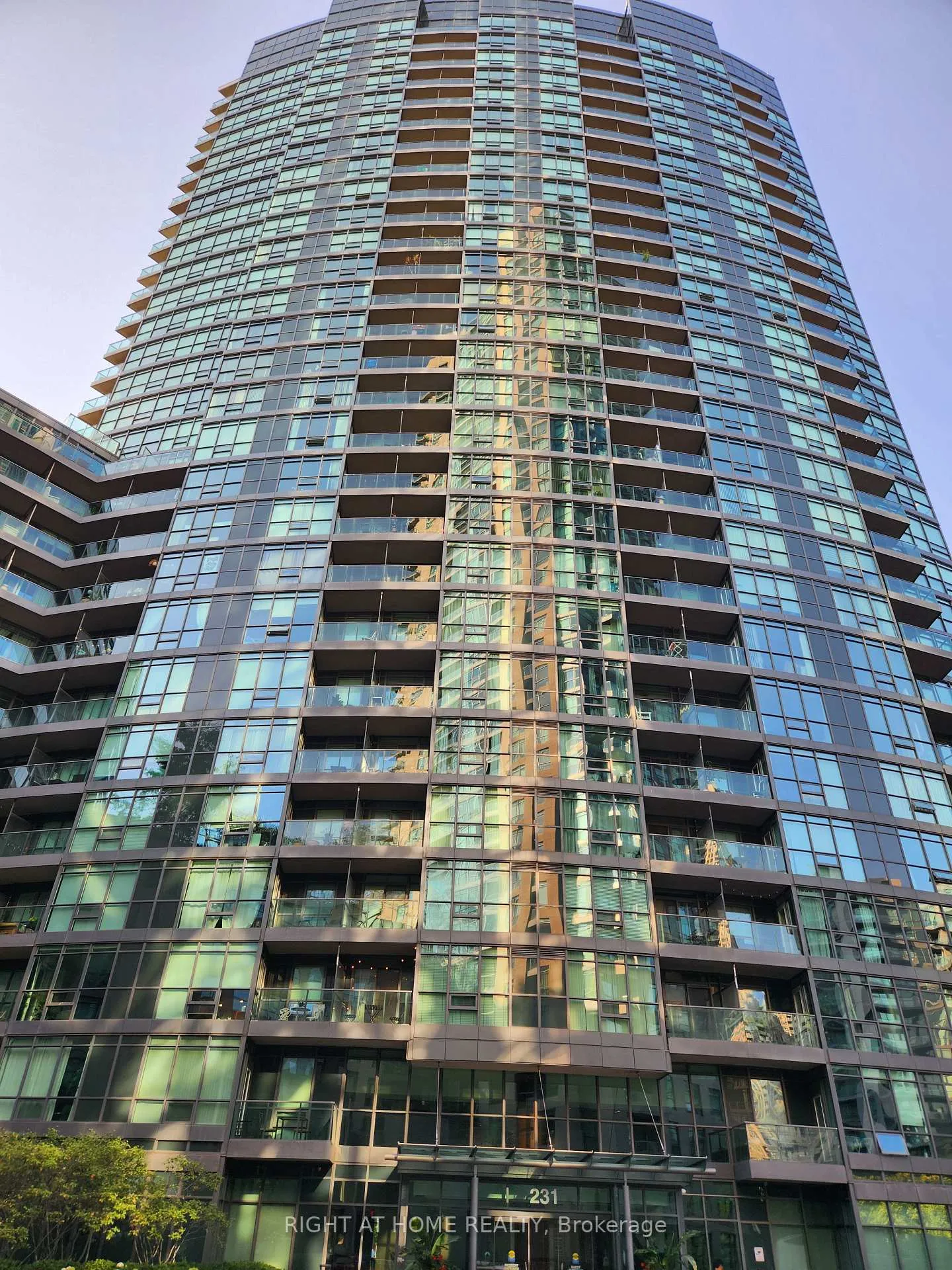 Front of Unit 115, 231 Fort York Boulevard