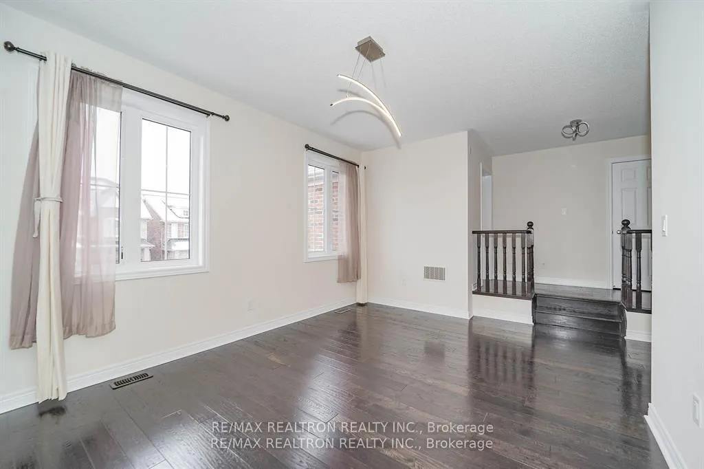 Photo 19 of 18 Corduroy Road, Markham, Victoria Manor-Jennings Gate — HOMEH
