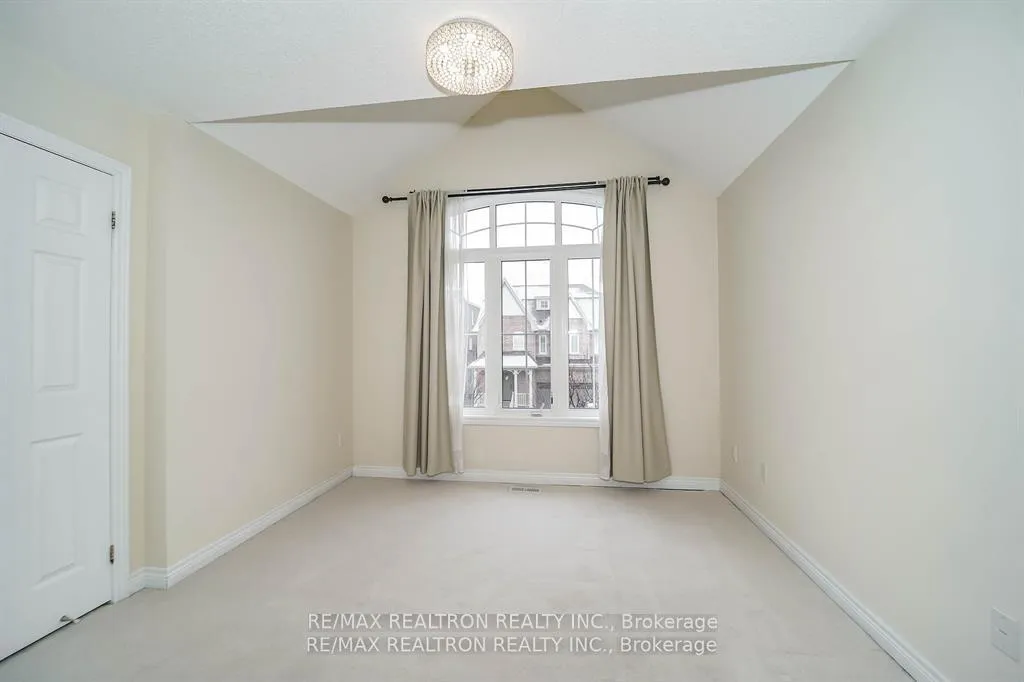 Photo 21 of 18 Corduroy Road, Markham, Victoria Manor-Jennings Gate — HOMEH