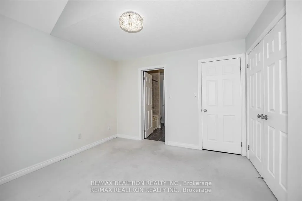 Photo 22 of 18 Corduroy Road, Markham, Victoria Manor-Jennings Gate — HOMEH