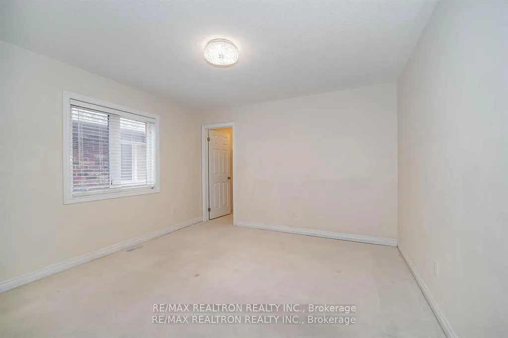 Photo 24 of 18 Corduroy Road, Markham, Victoria Manor-Jennings Gate — HOMEH