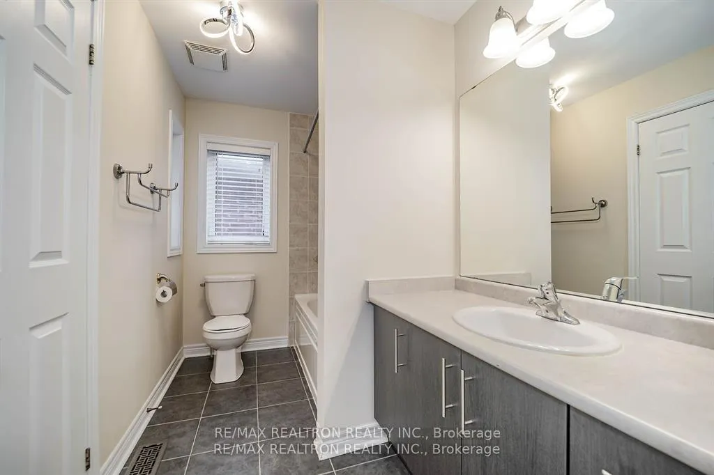 Photo 26 of 18 Corduroy Road, Markham, Victoria Manor-Jennings Gate — HOMEH