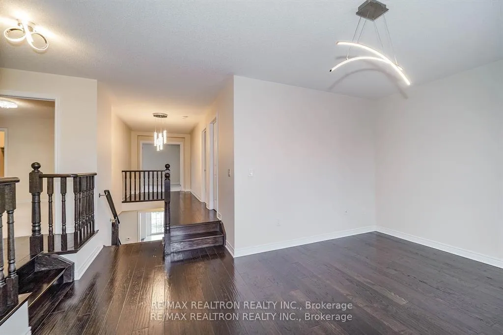 Photo 29 of 18 Corduroy Road, Markham, Victoria Manor-Jennings Gate — HOMEH