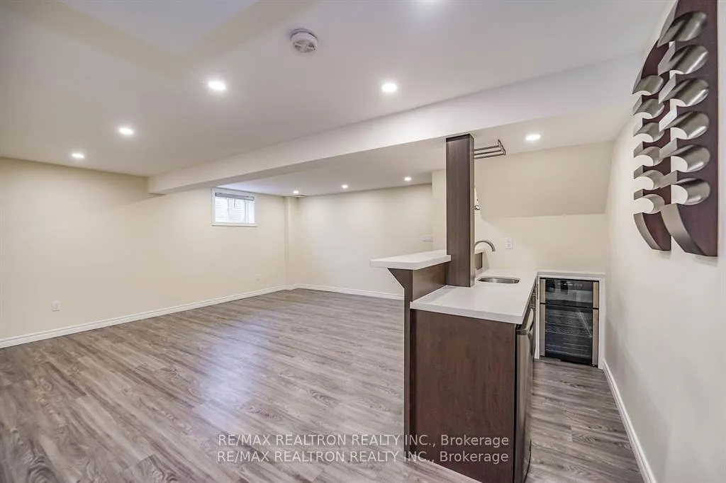 Photo 34 of 18 Corduroy Road, Markham, Victoria Manor-Jennings Gate — HOMEH