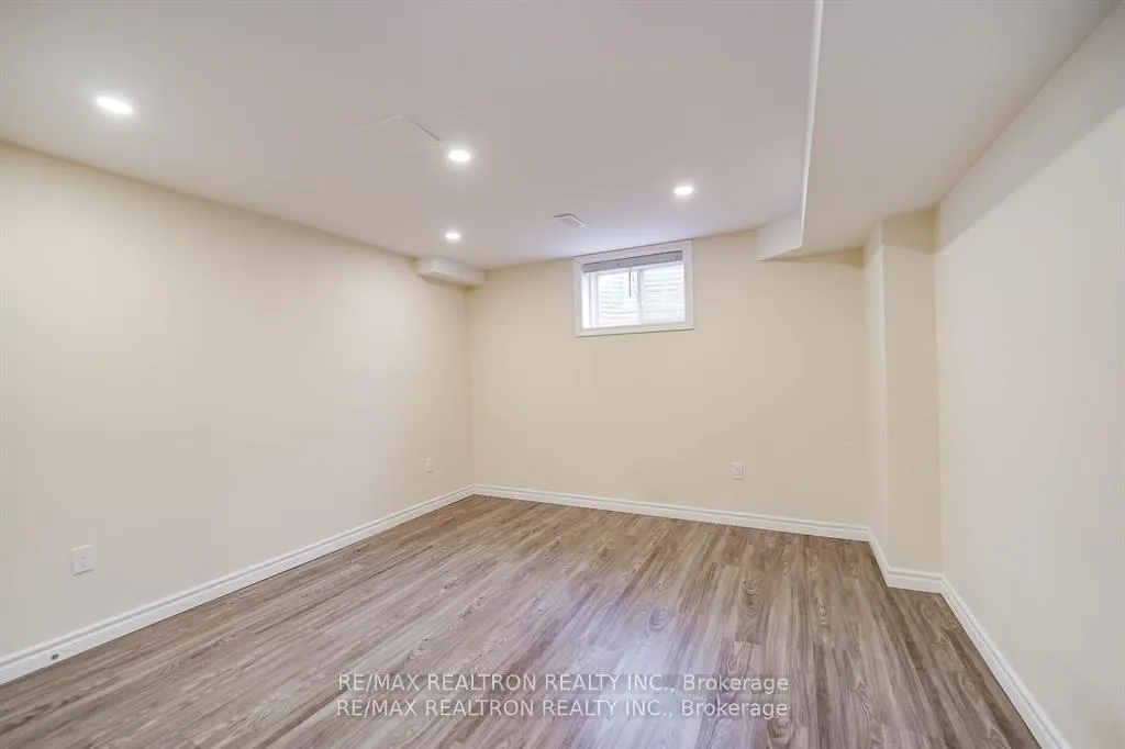 Photo 36 of 18 Corduroy Road, Markham, Victoria Manor-Jennings Gate — HOMEH