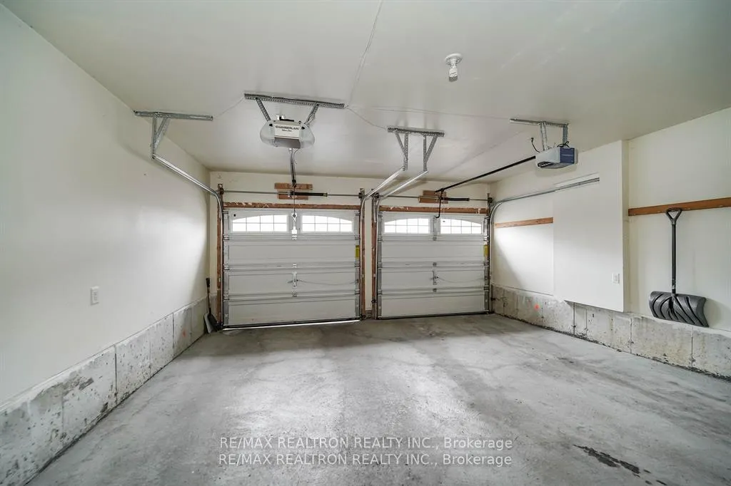 Photo 39 of 18 Corduroy Road, Markham, Victoria Manor-Jennings Gate — HOMEH
