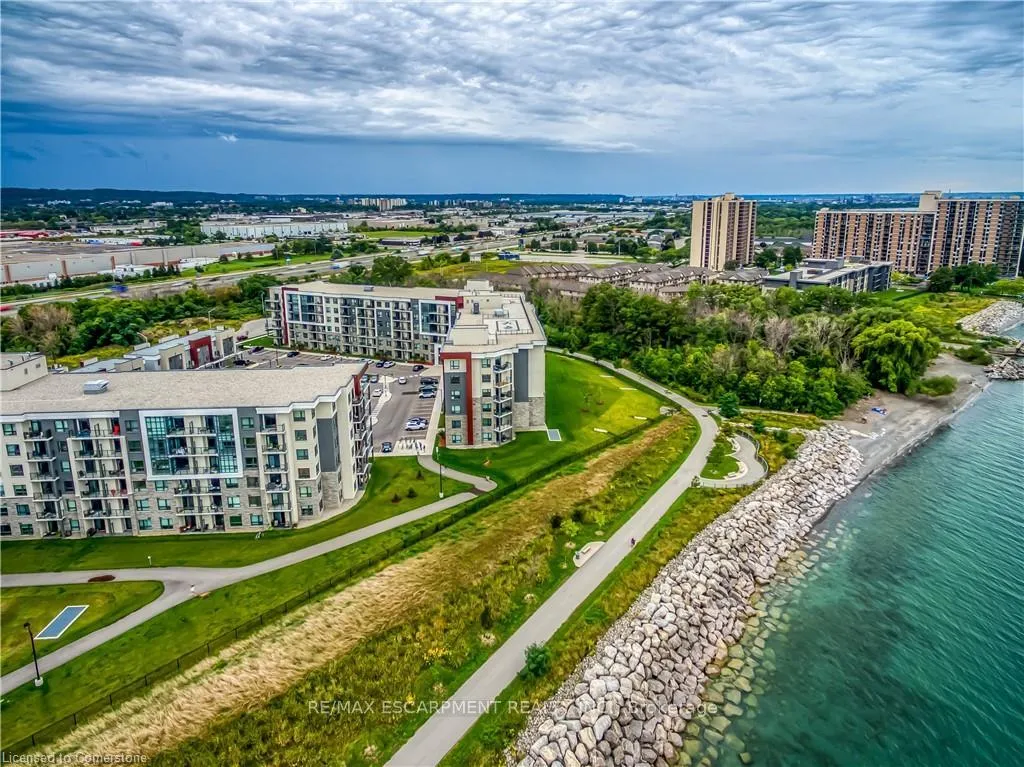 Photo 7 of Unit 329, 125 Shoreview Place, Hamilton, Stoney Creek — HOMEH