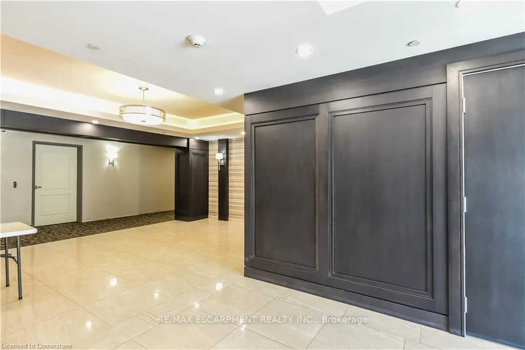 Photo 10 of Unit 329, 125 Shoreview Place, Hamilton, Stoney Creek — HOMEH