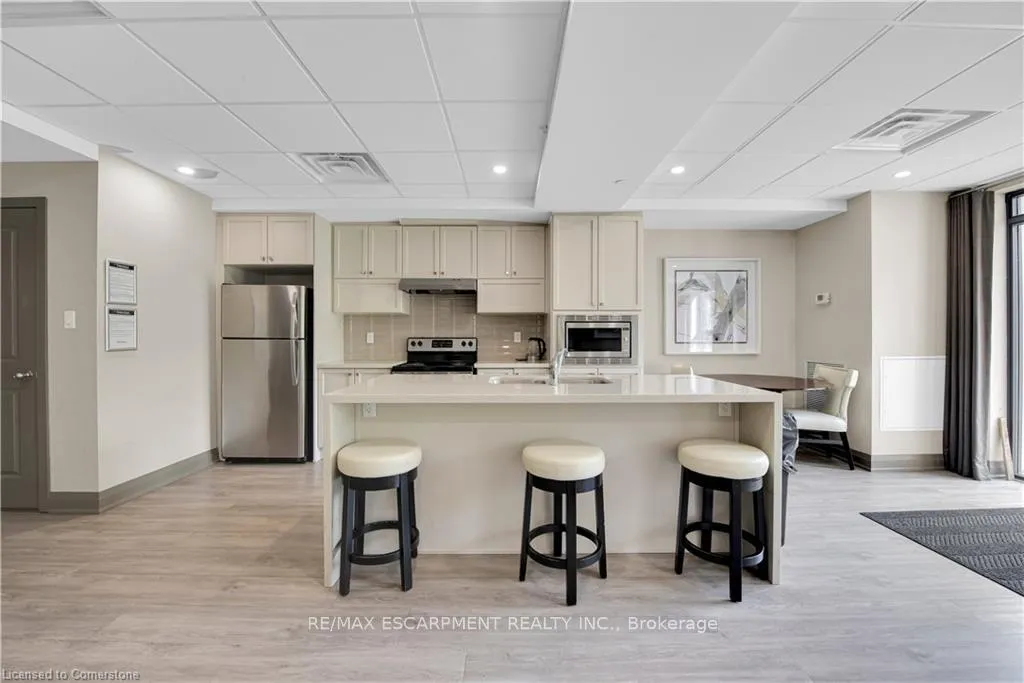 Photo 23 of Unit 329, 125 Shoreview Place, Hamilton, Stoney Creek — HOMEH