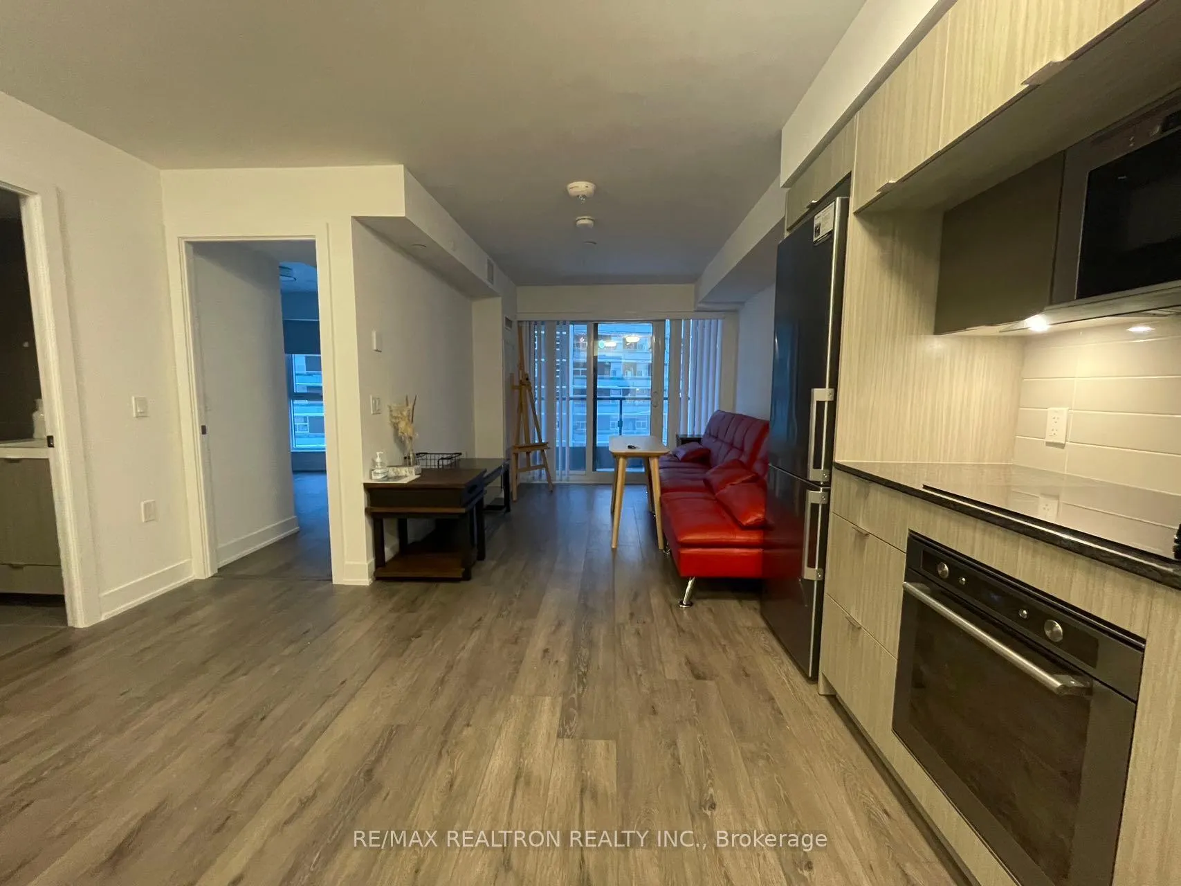 Photo 3 of Unit 619, 585 Bloor Street E, Toronto, North St. James Town — HOMEH