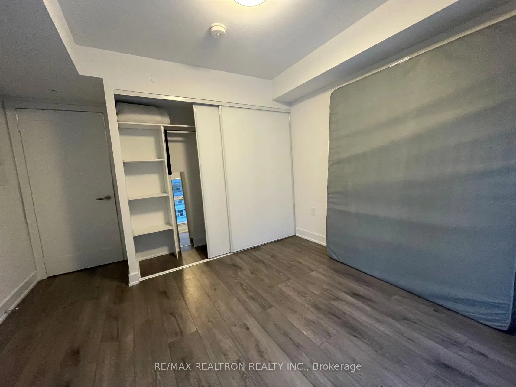 Photo 9 of Unit 619, 585 Bloor Street E, Toronto, North St. James Town — HOMEH