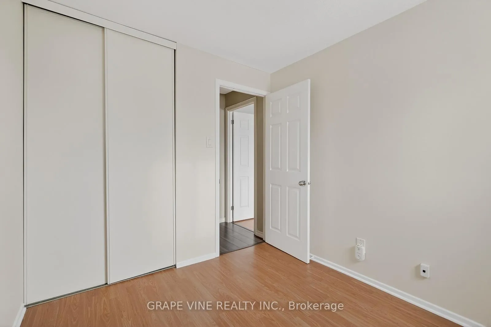 Photo 25 of 6885 Bilberry Drive, Ottawa, Convent Glen North — HOMEH