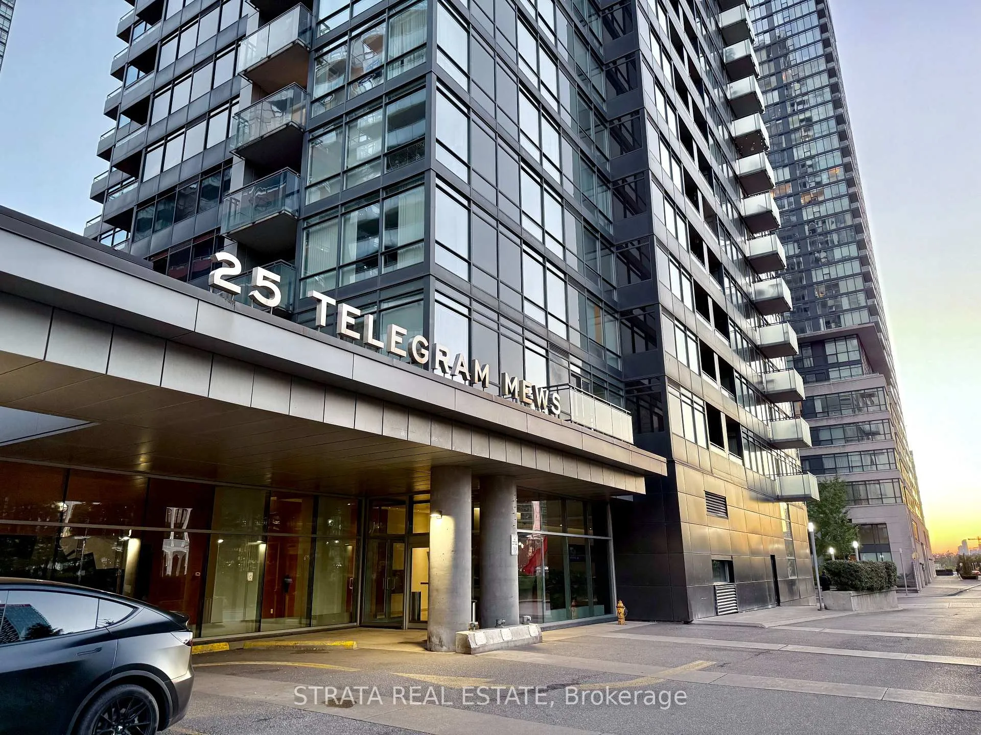 Photo 2 of Unit 3012, 25 Telegram Mews, Toronto, Waterfront Communities — HOMEH