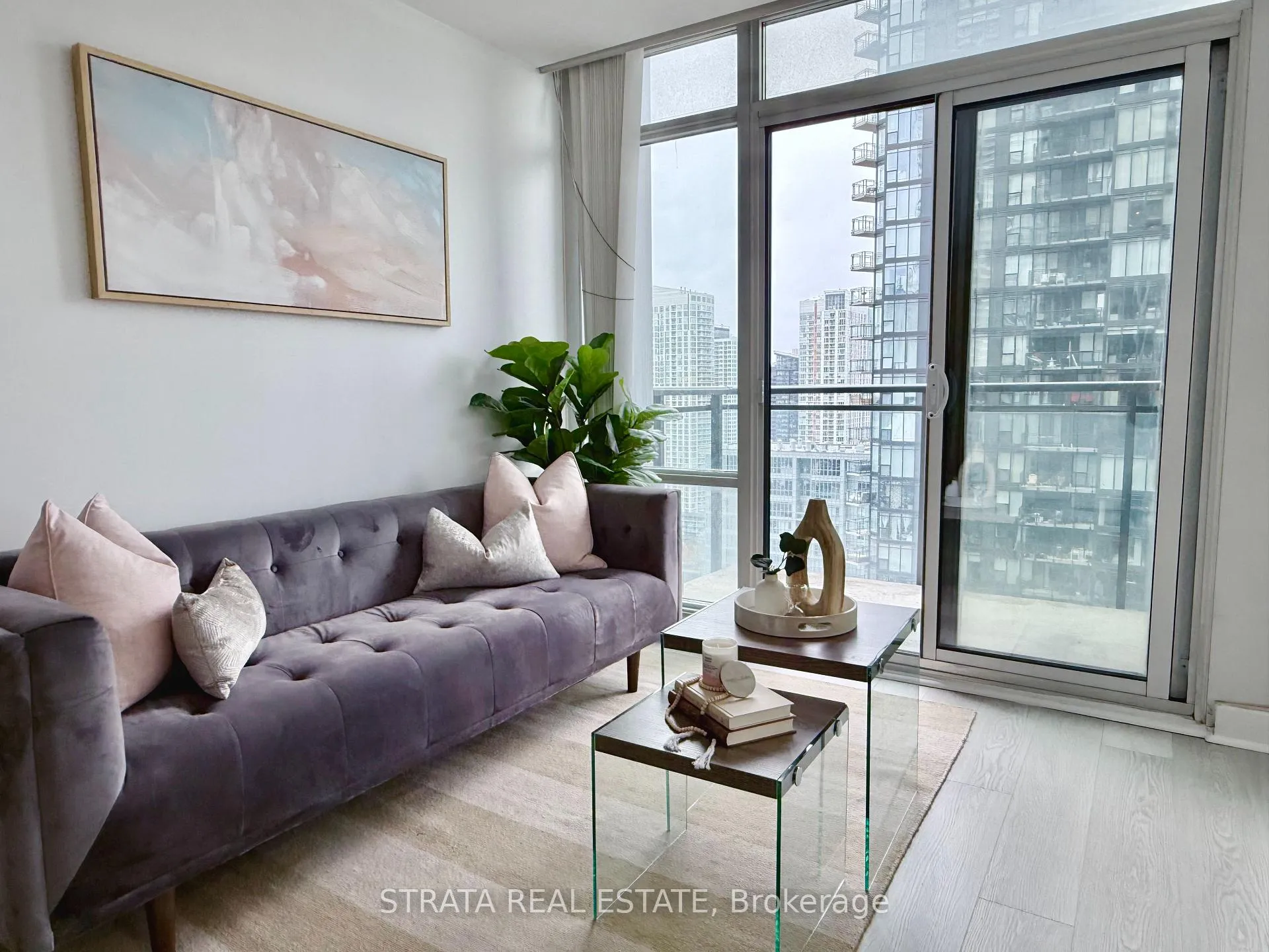 Photo 4 of Unit 3012, 25 Telegram Mews, Toronto, Waterfront Communities — HOMEH