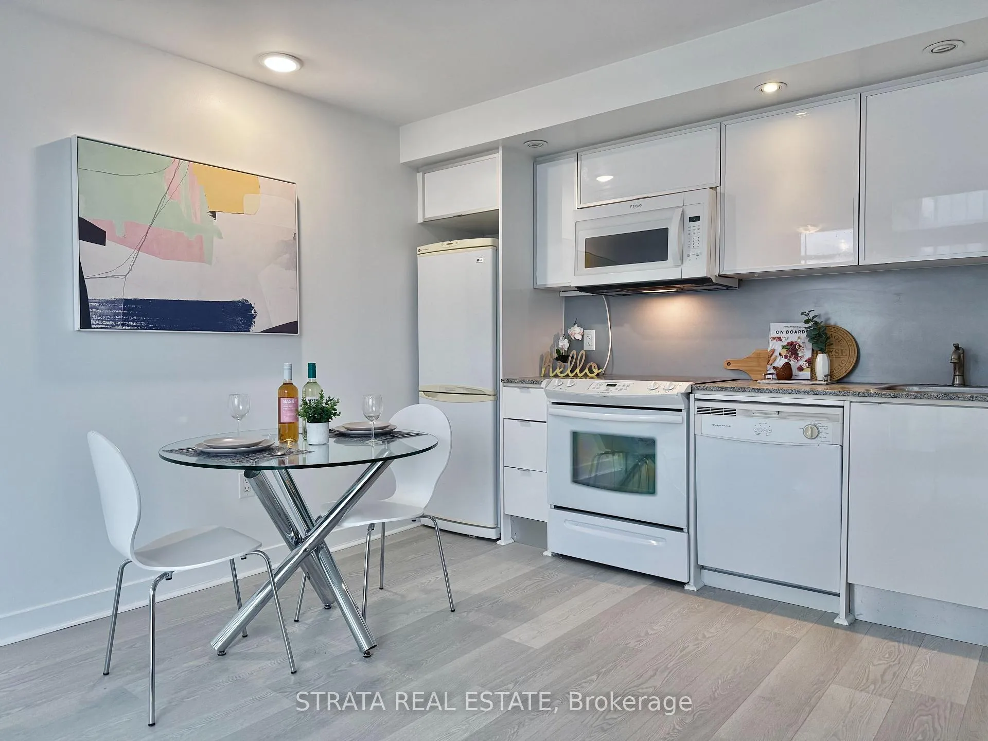 Photo 7 of Unit 3012, 25 Telegram Mews, Toronto, Waterfront Communities — HOMEH