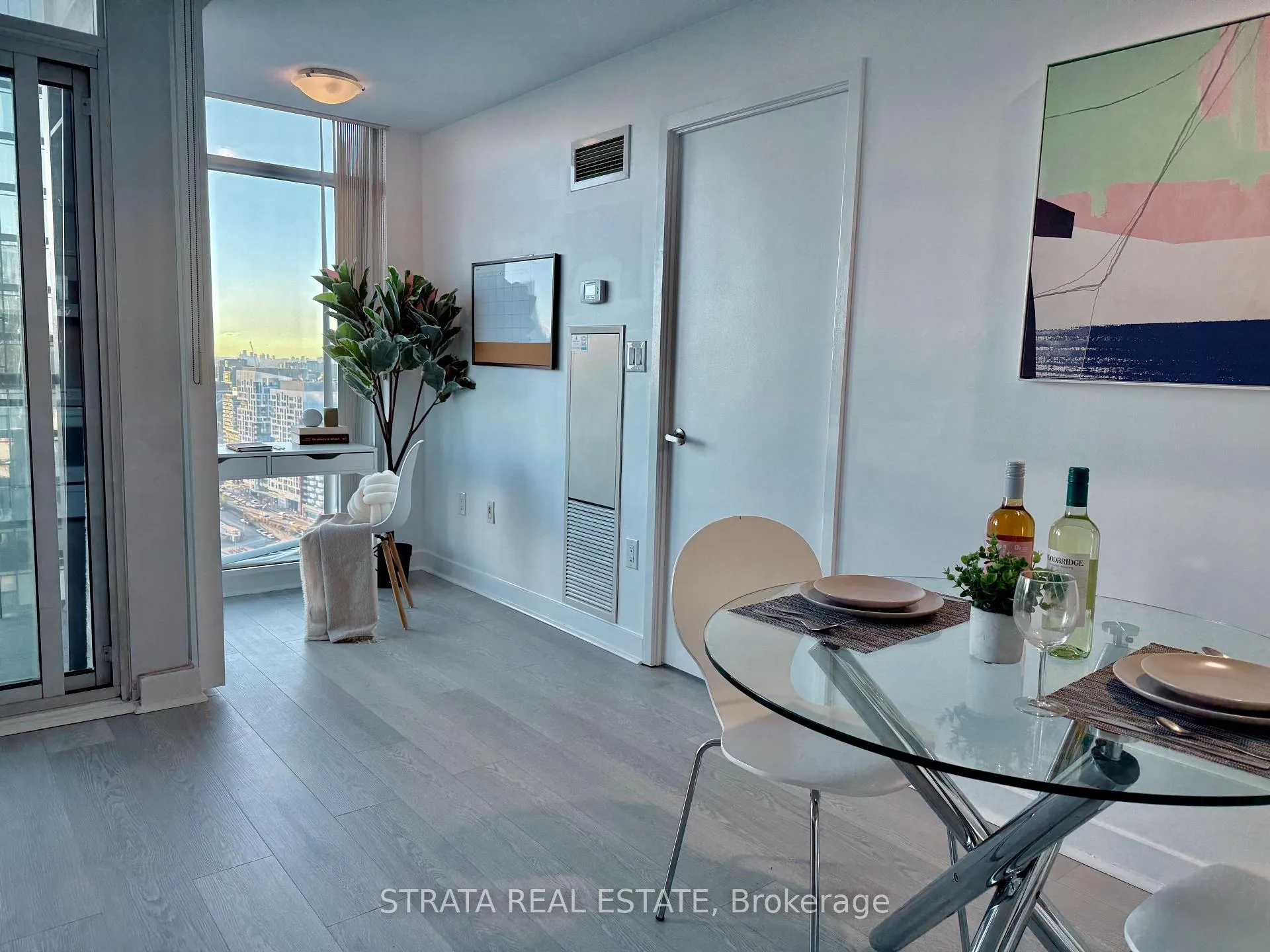 Photo 9 of Unit 3012, 25 Telegram Mews, Toronto, Waterfront Communities — HOMEH