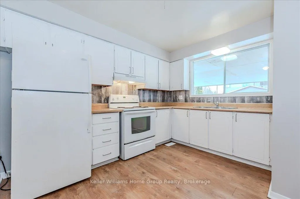 Photo 9 of Unit 9, 80 Churchill Street, Waterloo — HOMEH