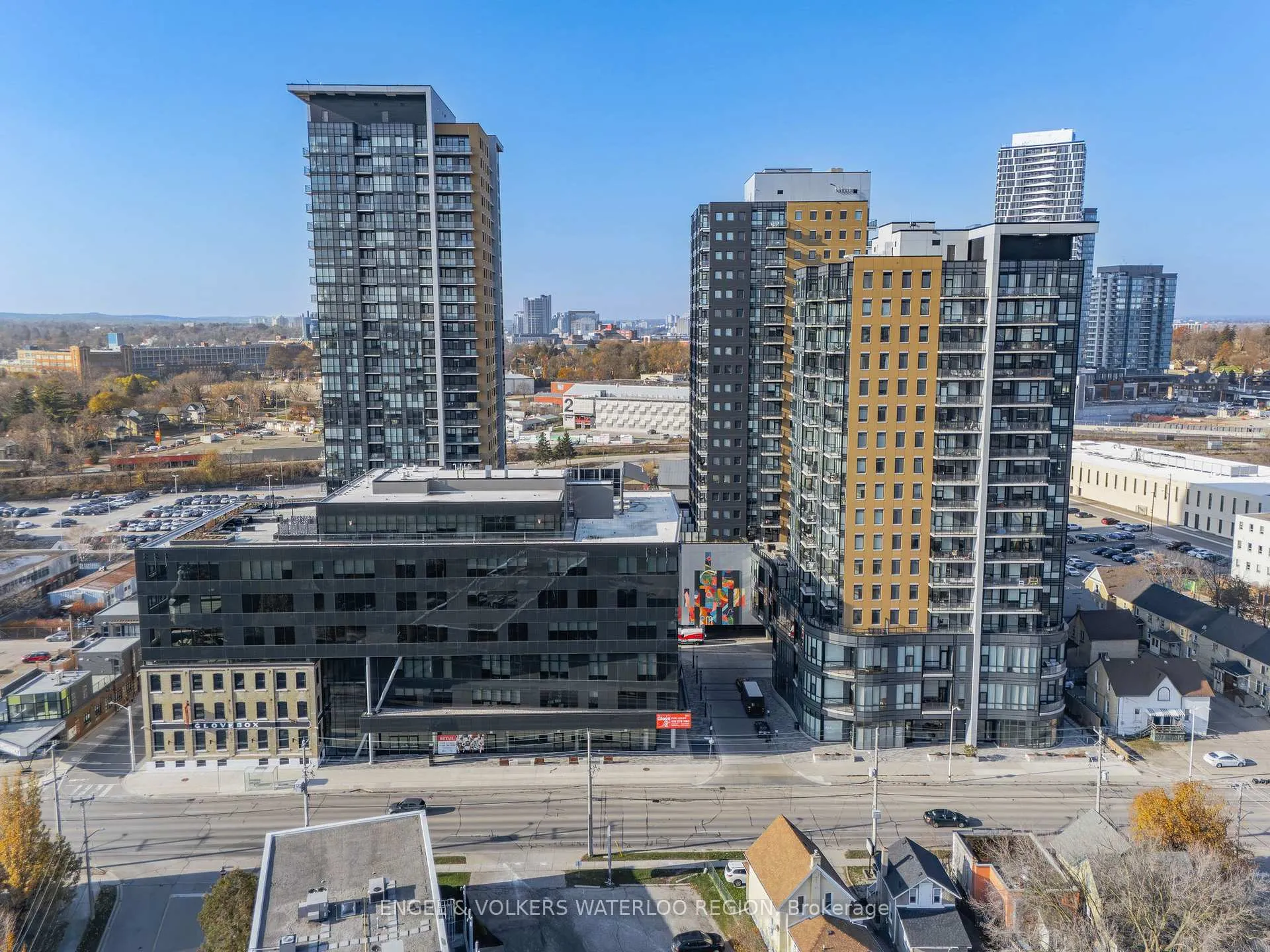 Photo 3 of Unit 902, 104 Garment Street, Kitchener — HOMEH